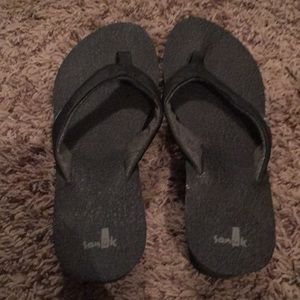 Wedge sanuk flip flops